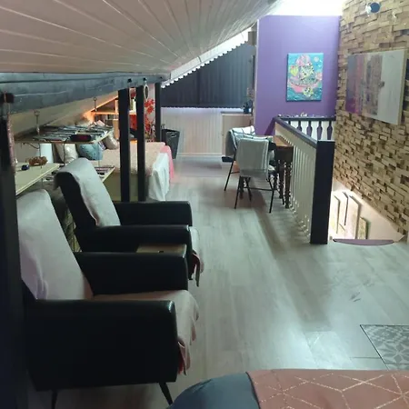 Garden Duplex شقة